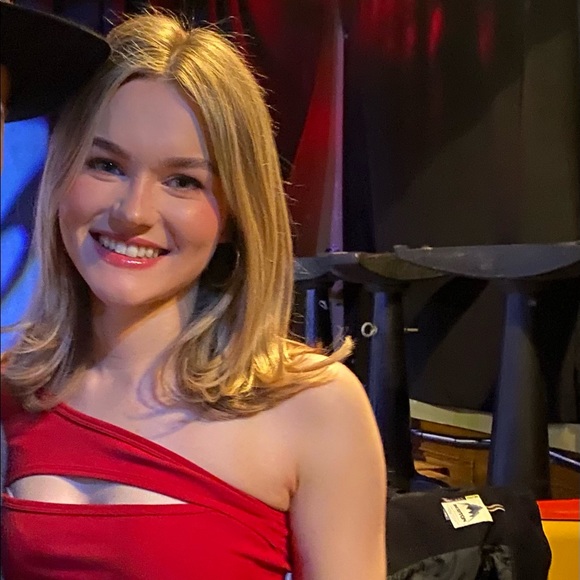 Meet your Posher, Julia - Picture 4 of 6